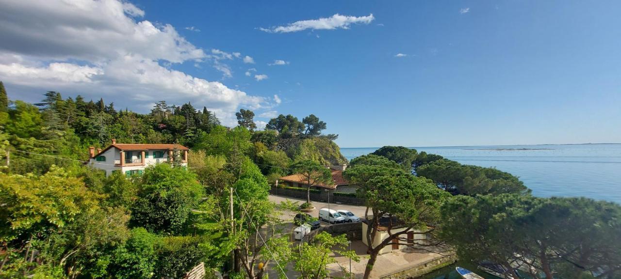 Villa Mira Bed And Breakfast Дуїно Екстер'єр фото